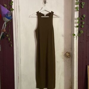 Pencil thin dress olive 🫒